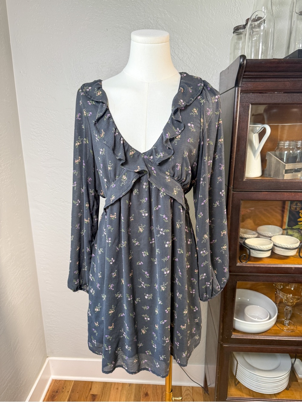 American Eagle Boho Floral Ruffle Mini Long Sleeve Dress Size M